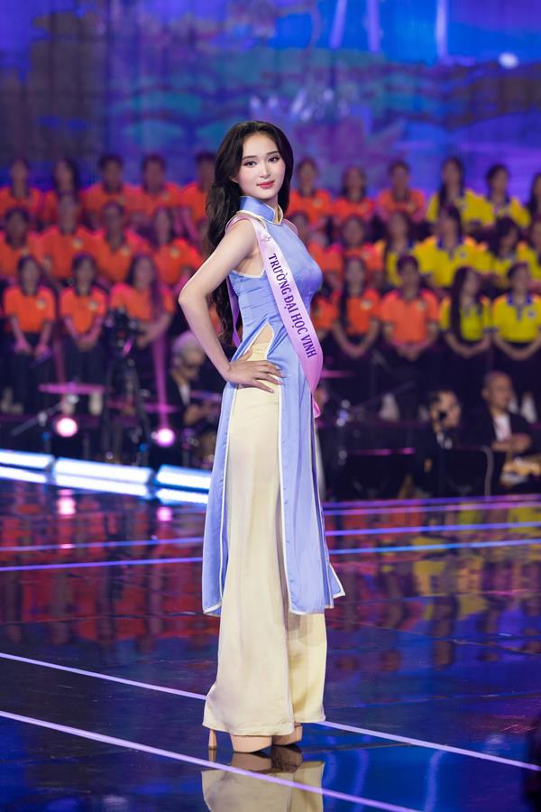 Top 39 Hoa khôi Sinh viên Việt Nam 2024 tranh tài vòng bán kết vào rạng sáng