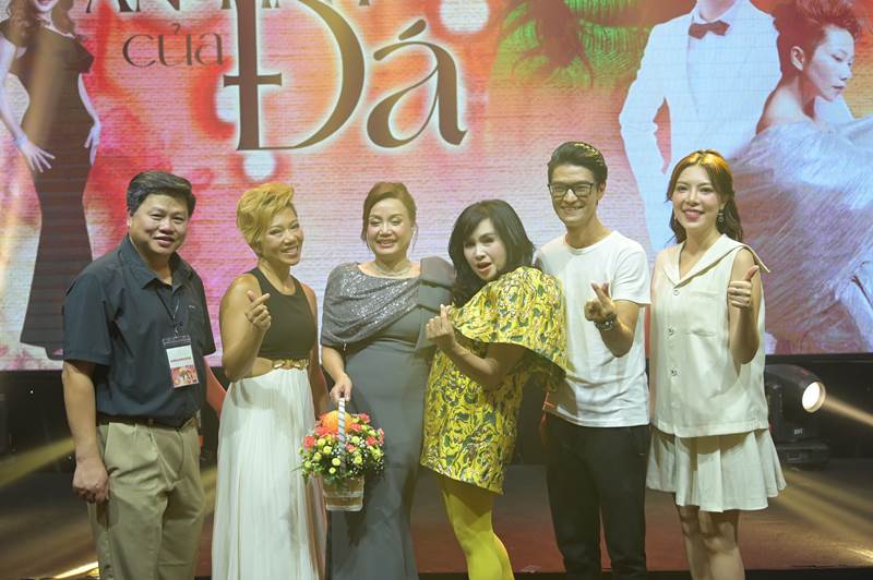Thanh Lam – Hà Trần cùng các nghệ sĩ thăng hoa trong đêm nhạc “Ân tình của đá”