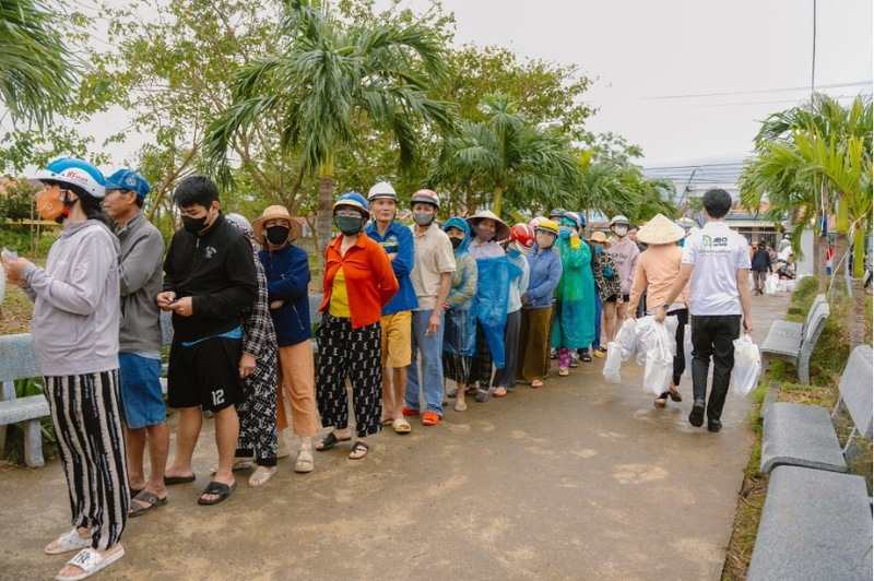 JBO Việt Nam chung tay hỗ trợ người dân miền Trung vượt qua hậu quả mưa lũ