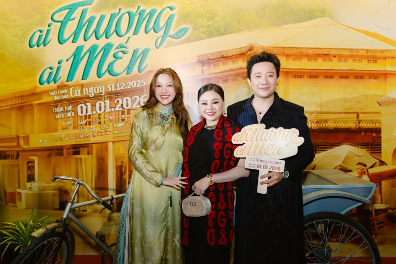 Ngọc Thuận gây sốt với vẻ lịch lãm khi trở lại điện sau 20 năm ra mắt phim Ai Thương Ai Mến