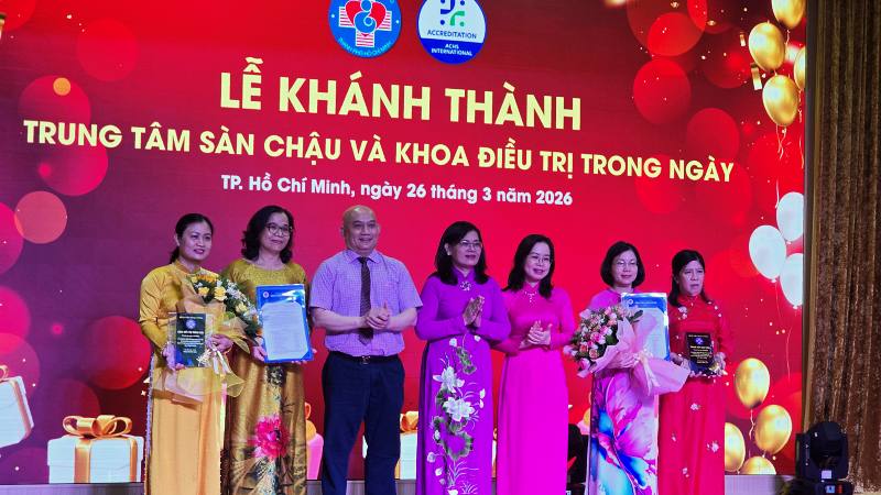 Bệnh viện Hùng Vương ra mắt Trung tâm Sàn chậu và khoa Điều trị trong ngày