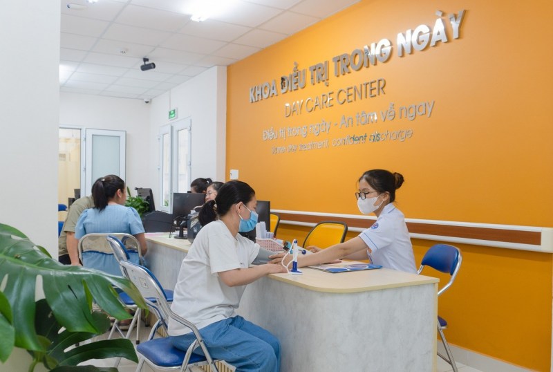 Bệnh viện Hùng Vương ra mắt Trung tâm Sàn chậu và khoa Điều trị trong ngày