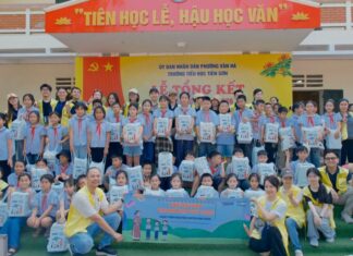 CapitaLand Development trao tặng dụng cụ học tập cho hơn 2.000 học sinh CapitaLand Development trao tặng dụng cụ học tập cho hơn 2.000 học sinh