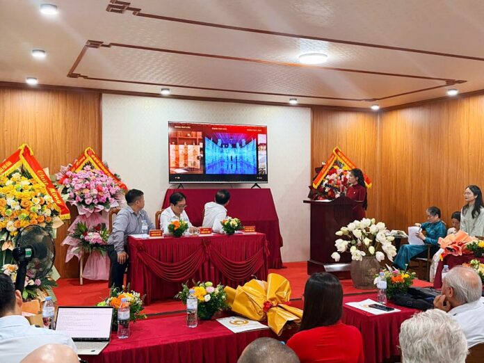 Liên hoan Quốc tế Nghệ thuật Ánh sáng Hà Nội