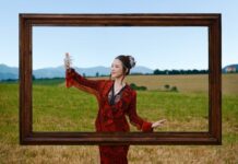 Bí Ẩn 6 Look Trong “Gái NGHỆ” Mang Theo Triết Lý Thời Trang Siêu “Chất” Của Hương Tràm
