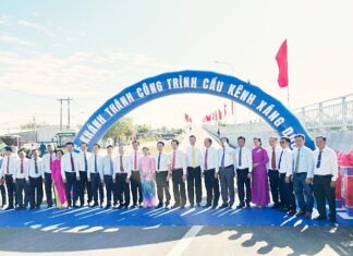 Cầu mới thông tuyến, người dân phường Bình Lợi thêm thuận lợi trong đi lại, giao thương