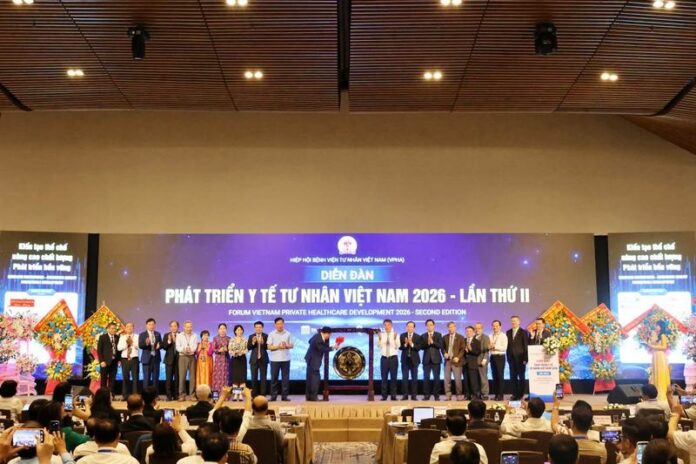 778958021_1857129788994840_9102959085908098748_n Phát triển nguồn nhân lực y tế tư nhân: Bài toán thu hút, đào tạo và giữ chân người tài