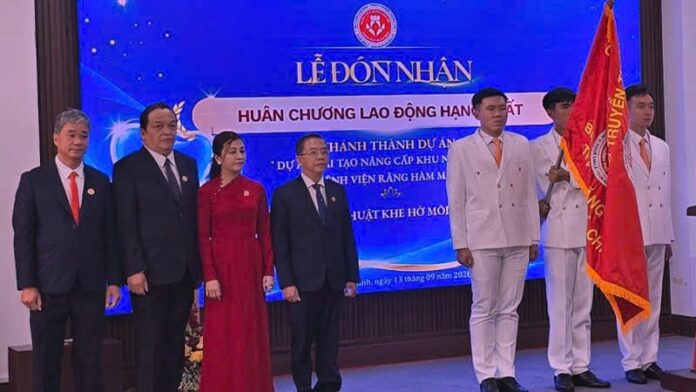 Bệnh viện Răng Hàm Mặt TPHCM ghi dấu ba cột mốc sau 50 năm phát triển