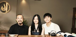 MONO mở cửa thế giới riêng MONO mở cửa thế giới riêng